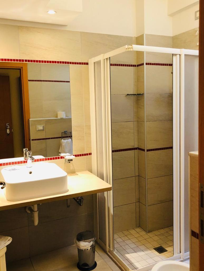 Hotel Capitol San Mauro Mare Luaran gambar