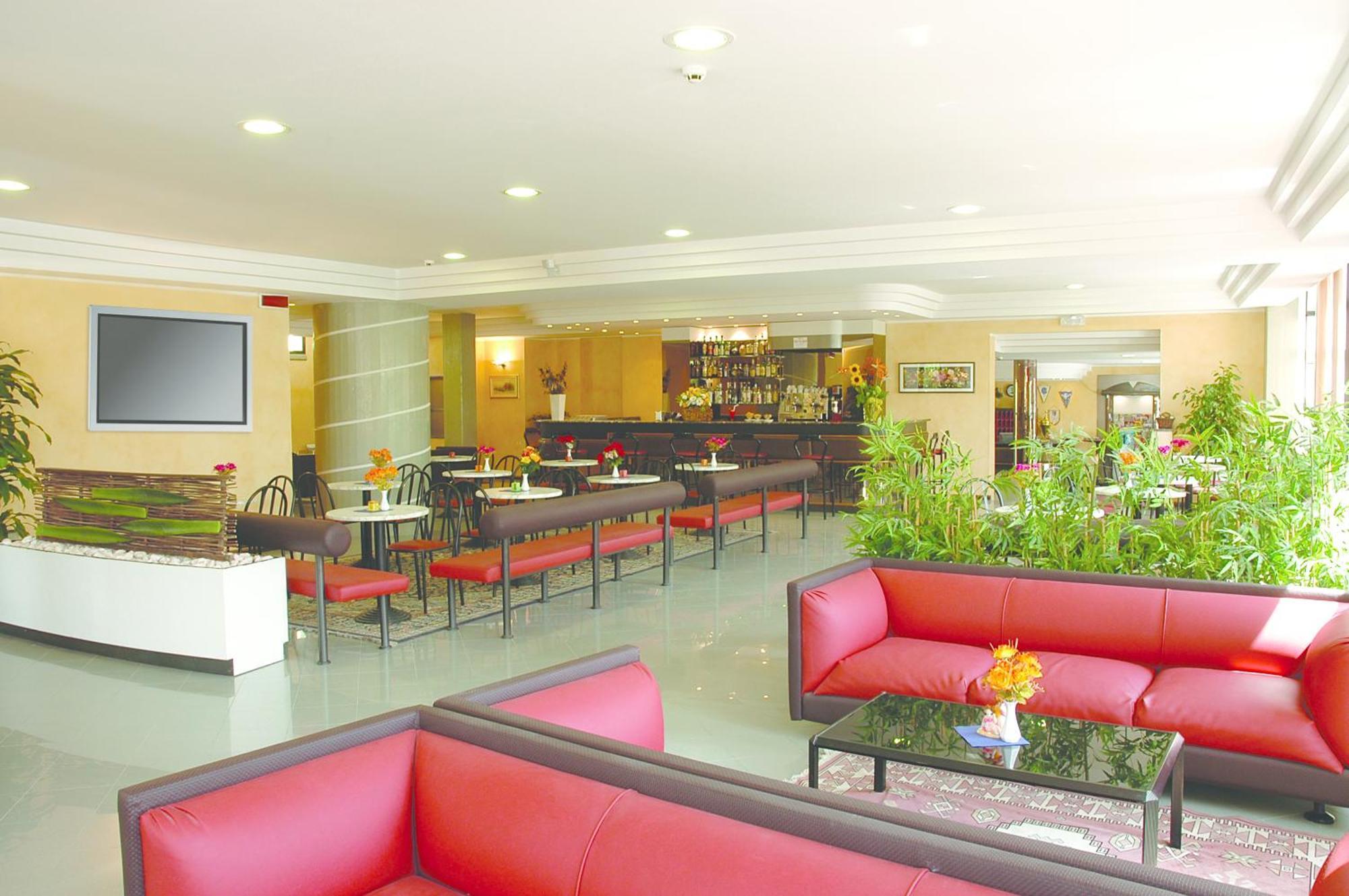 Hotel Capitol San Mauro Mare Luaran gambar