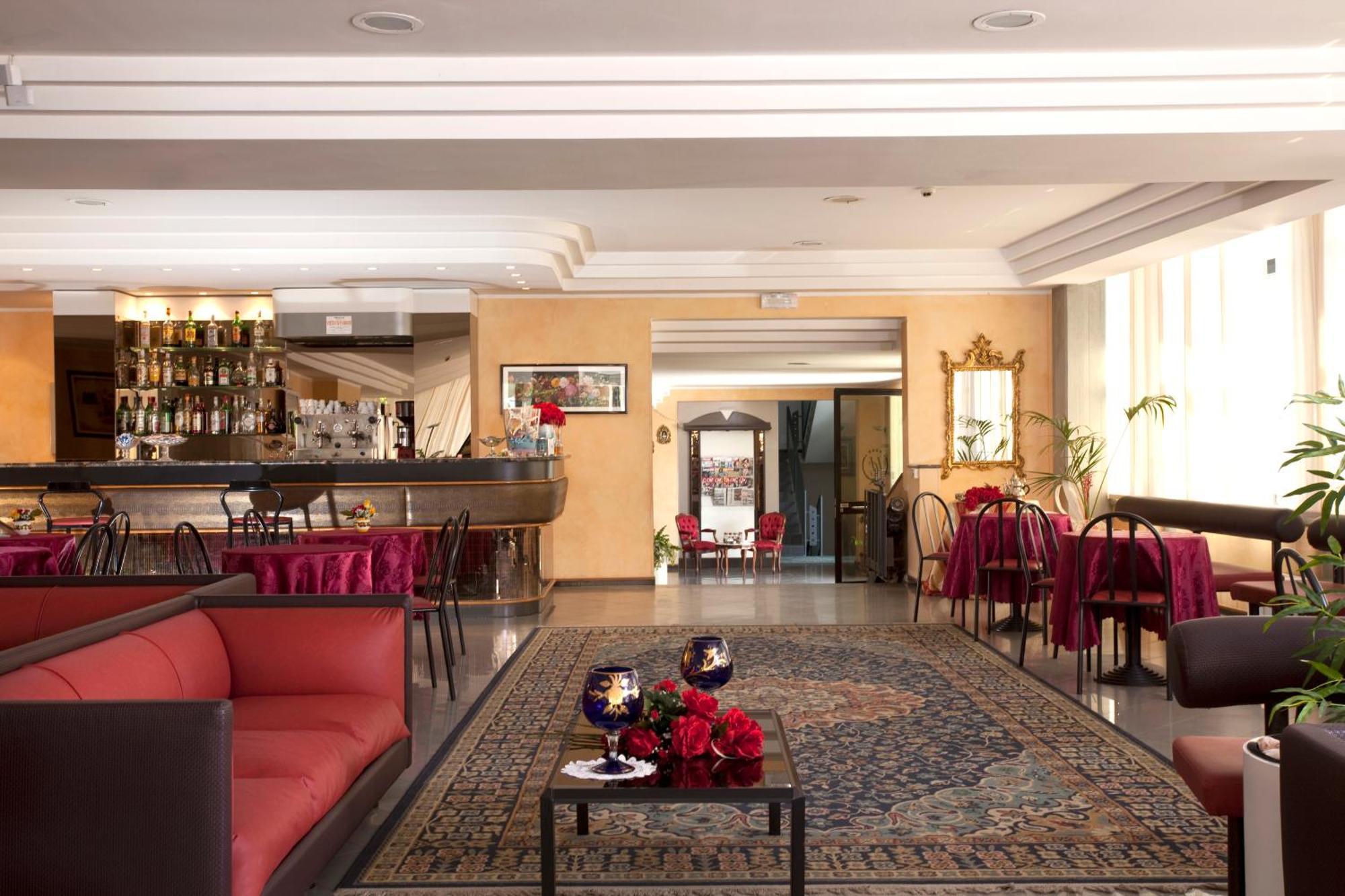 Hotel Capitol San Mauro Mare Luaran gambar