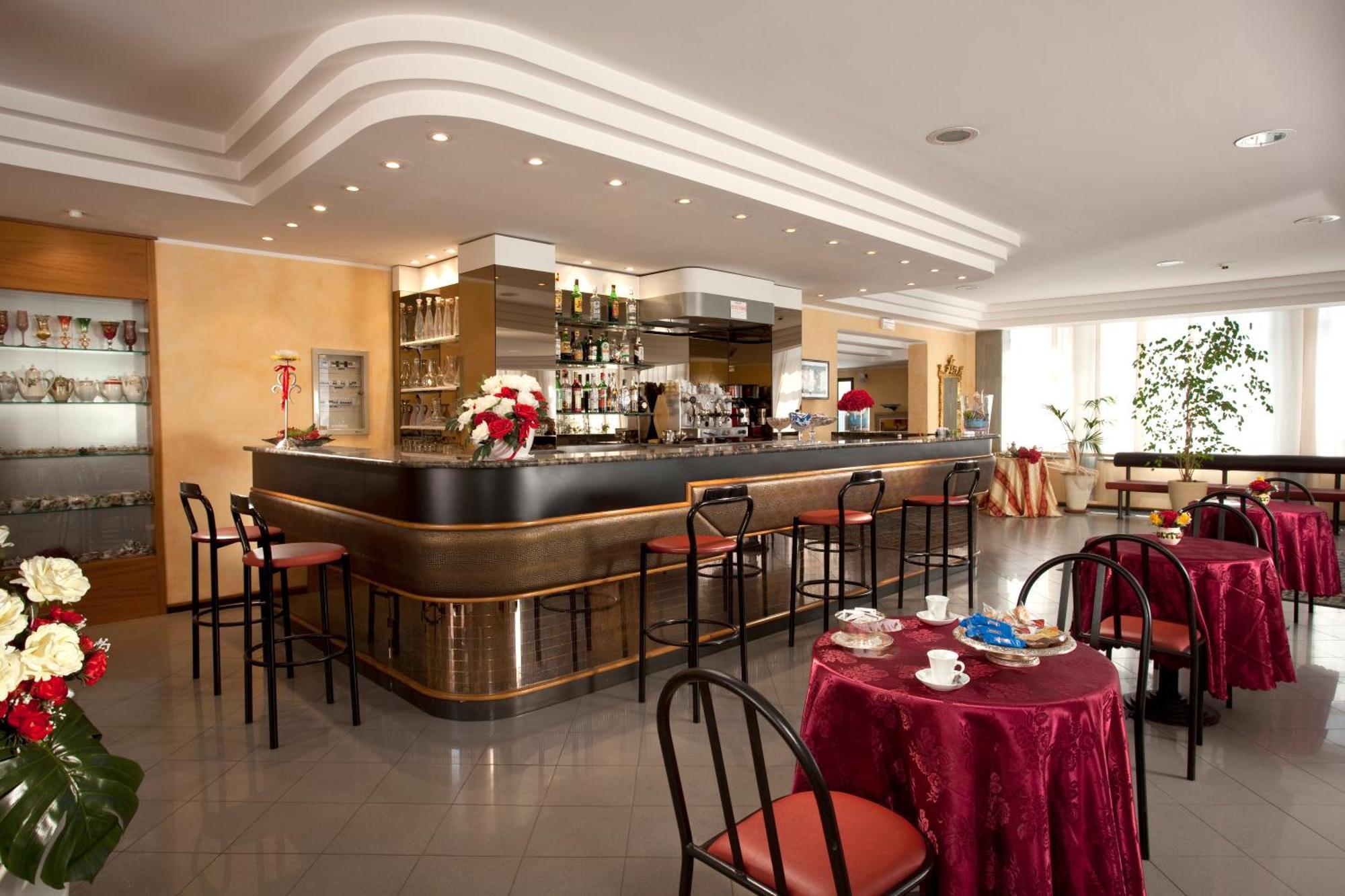 Hotel Capitol San Mauro Mare Luaran gambar